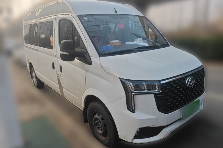 Used SAIC MAXUS Xintu V80 2023 2.0T Manual Classic Aoyuntong Long Wheelbase Mid-Height 6/7/8/9-Seater