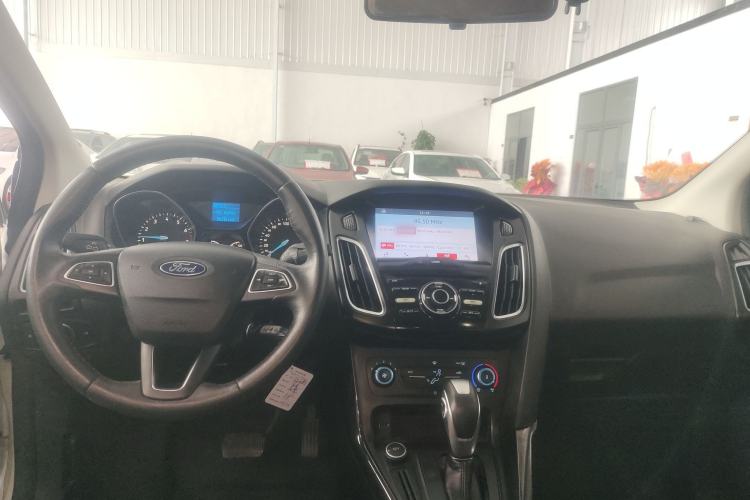 Used Ford Focus 2018 Hatchback Classic 1.6L Automatic Trendy SmartDrive Edition