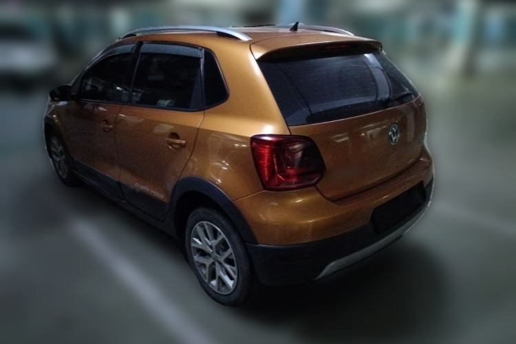 Used Volkswagen Polo 2016 1.6L Cross Polo Automatic
