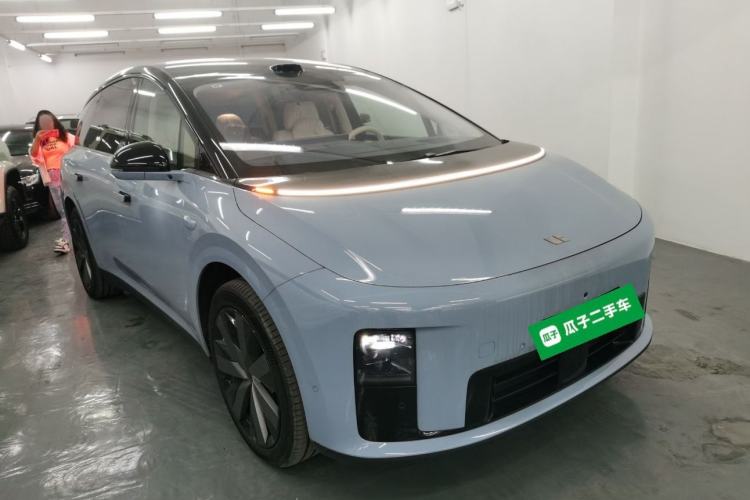 Used Li Auto i8 2025 Model Standard Version Front Right 45 Deg