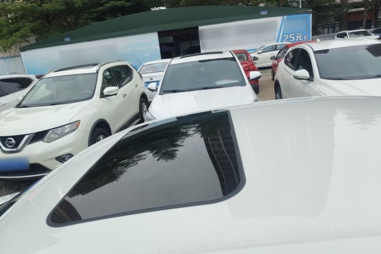 Used Volkswagen Sagitar 2014 Revised Version 1.4TSI Automatic Luxury Edition Roof