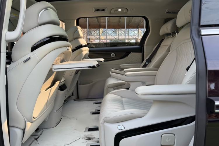 Used FORTHING Xinghai V9 2024 1.5TD 200km Qingyunti Series Premium Version Interior 2