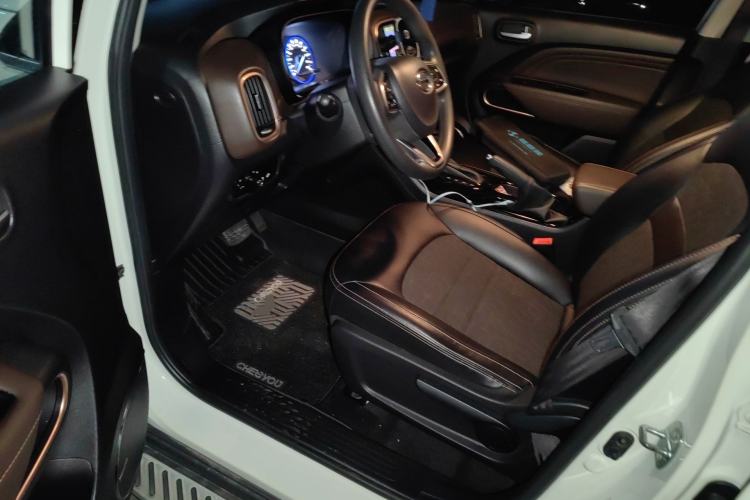 Used GAC Trumpchi GS3 2017 200T Automatic Elite Edition Driver Seat