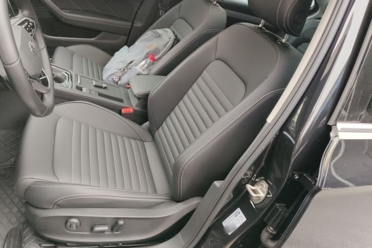 Used Volkswagen Magotan 2023 2 Million Units Limited-Edition 280TSI DSG Comfort Version Left Front Seat