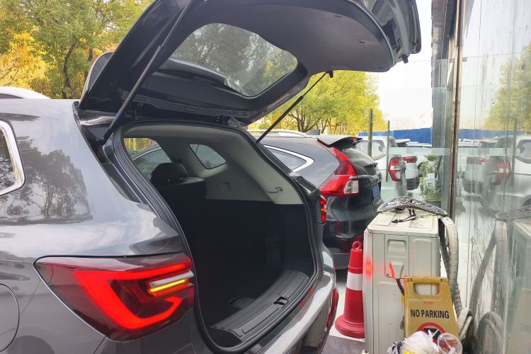 Used Roewe RX5 2025 PLUS 330TGI Automatic Trendsetting Smart Edition Trunk