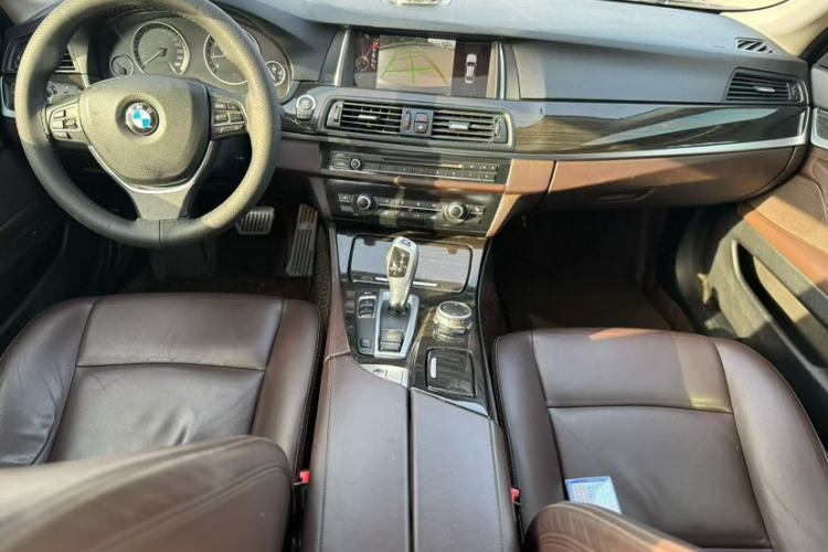 Used BMW 5 Series 2014 525Li Luxury Design Package
