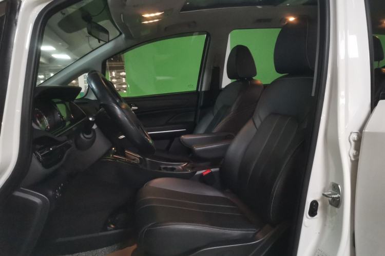 Used GAC Trumpchi M6 2021 270T DCT Luxury Edition (7-seater)