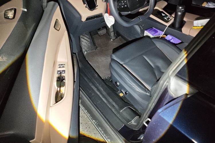 Used Deepal SL03 2022 515 Pure Electric Version Driver Seat