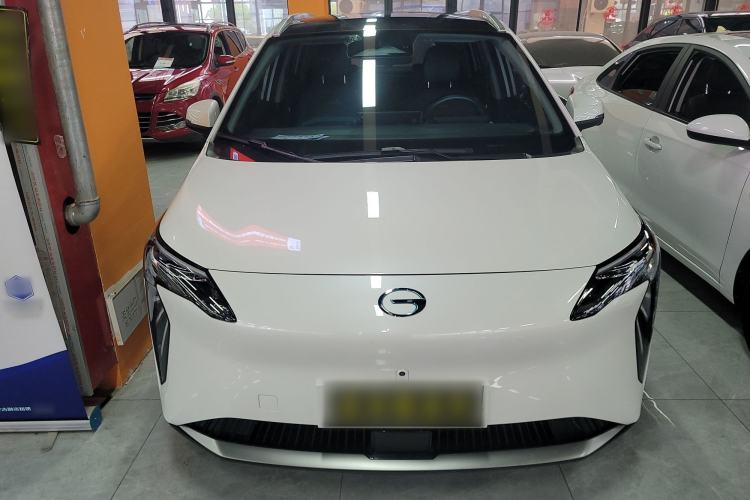 Used AION Y 2023 Plus 510 Smart Edition Front