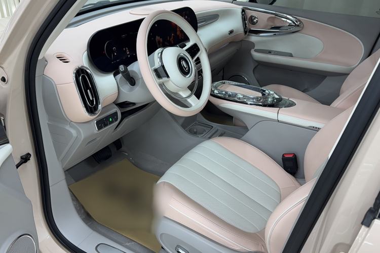 Used ORA Ballet Cat 2022 500 km Swan Lake Edition