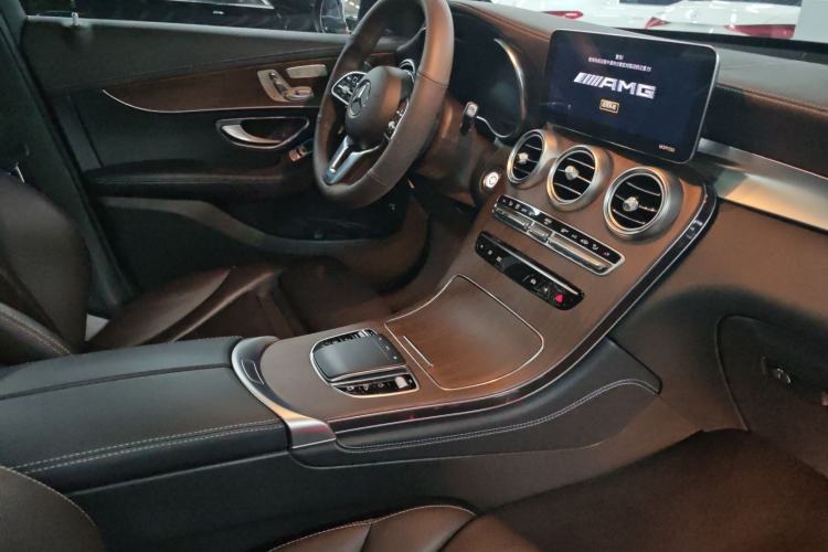 Used Mercedes-Benz GLC 2021 GLC 300 L 4MATIC Dynamic Model Interior 1