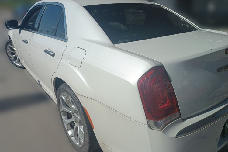 Used Chrysler 300C 2016 3.0L Supreme Edition