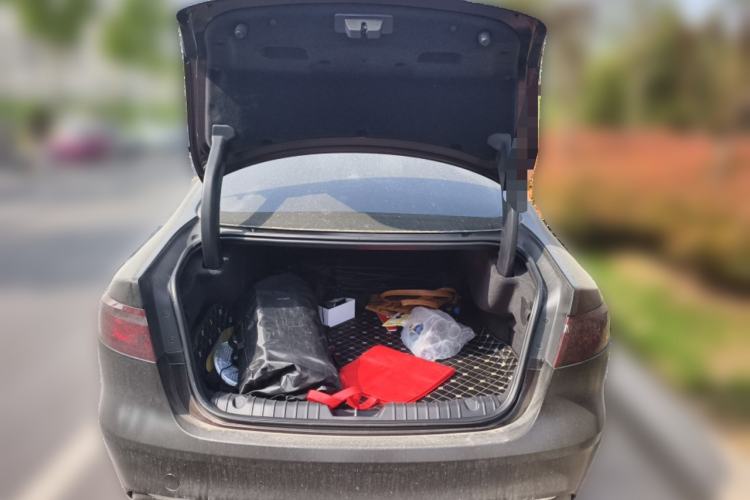 Used Jaguar XFL 2018 XFL 2.0T 250 PS Luxury Edition Trunk