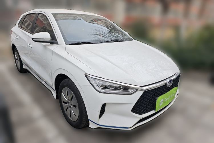 Used BYD e2 2019 Standard Range Version – Yue·Standard Model Front Right 45 Deg