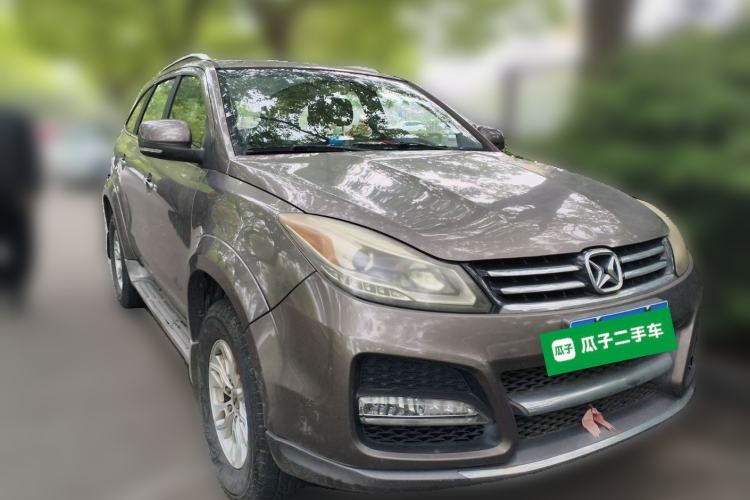 Used JMC Yusheng S350 2014 2.4T Automatic 2WD Diesel Luxury Version with Sunroof 5 Seats Front Right 45 Deg