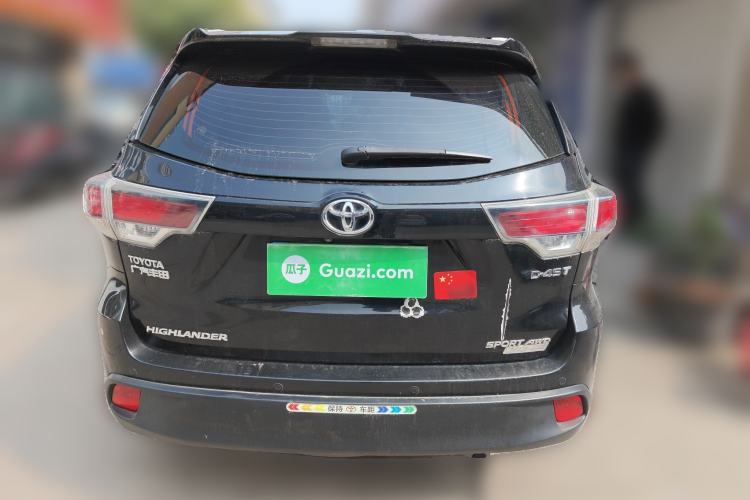 Used Toyota Highlander 2017 2.0T Four-Wheel Drive Luxury Edition 7 Seats Rear