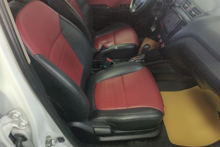 Used Kia K2 2015 Hatchback 1.4L AT GLS Cool Edition