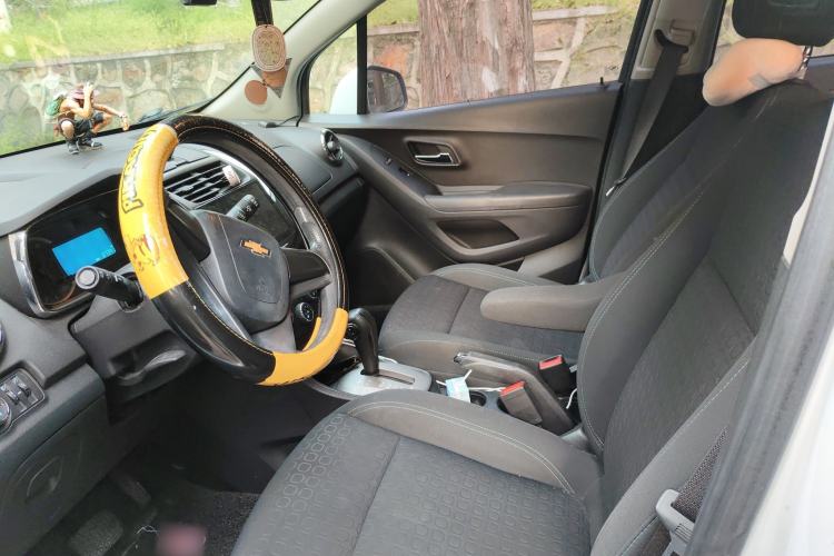 Used Chevrolet Trax 2016 1.4T Automatic Two-Wheel Drive Comfort Version with Sunroof Left Front Seat