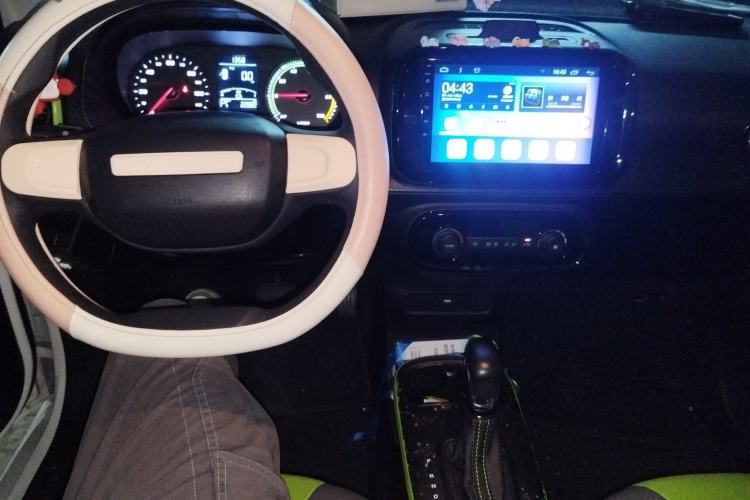 Used Roewe Clever 2021 302 km New Four-Seater Super-Efficient Version