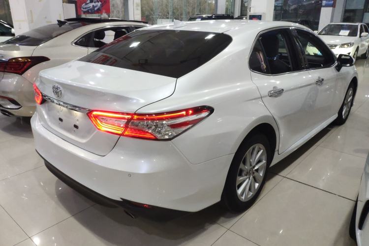 Used Toyota Camry 2021 2.0G Luxury Edition