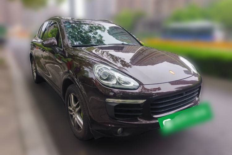 Used Porsche Cayenne 2016 Cayenne Platinum Edition 3.0T Front Right 45 Deg