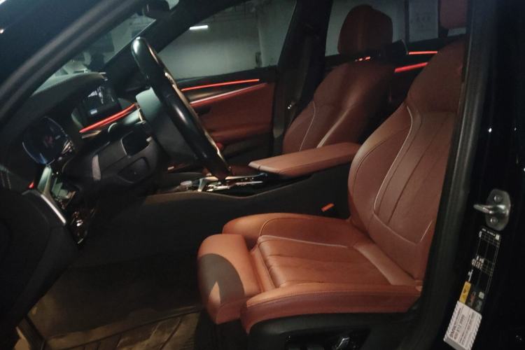 Used BMW 5 Series New Energy 2022 Second Facelift 535Le Pioneer Edition M Sport Package Left Front Seat