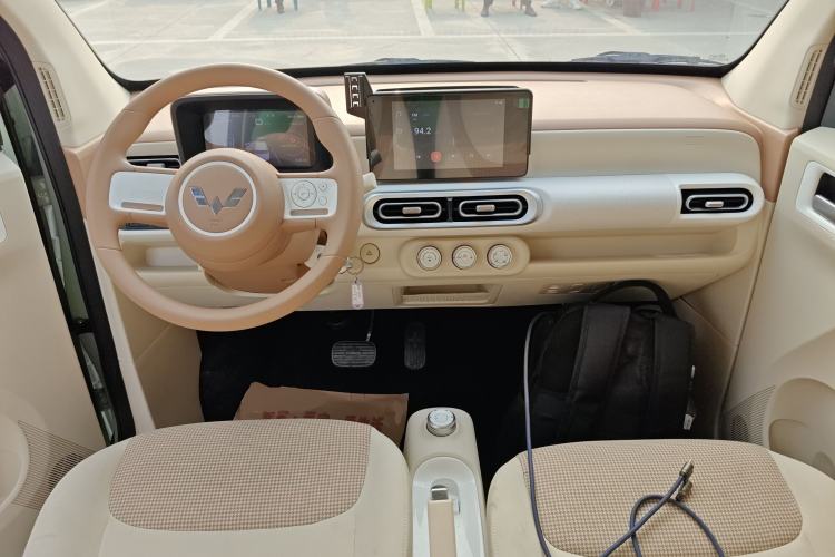 Used Wuling Hongguang MINIEV 2024 3rd Generation 215km Advanced Version