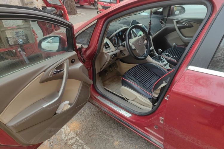 Used Buick GT 2010 GT 1.6L Manual Entry-Level Model
