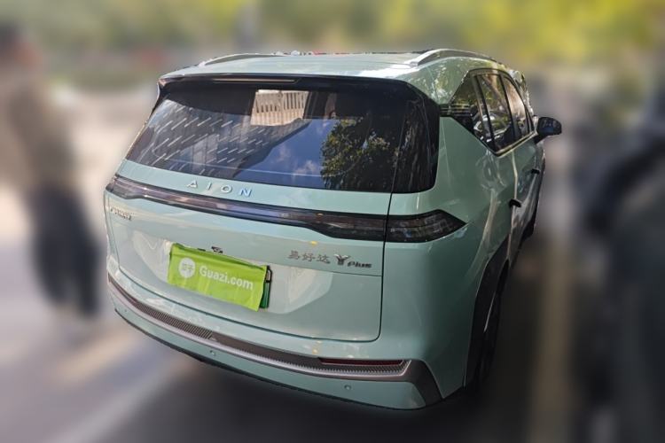 Used AION Y 2023 Younger