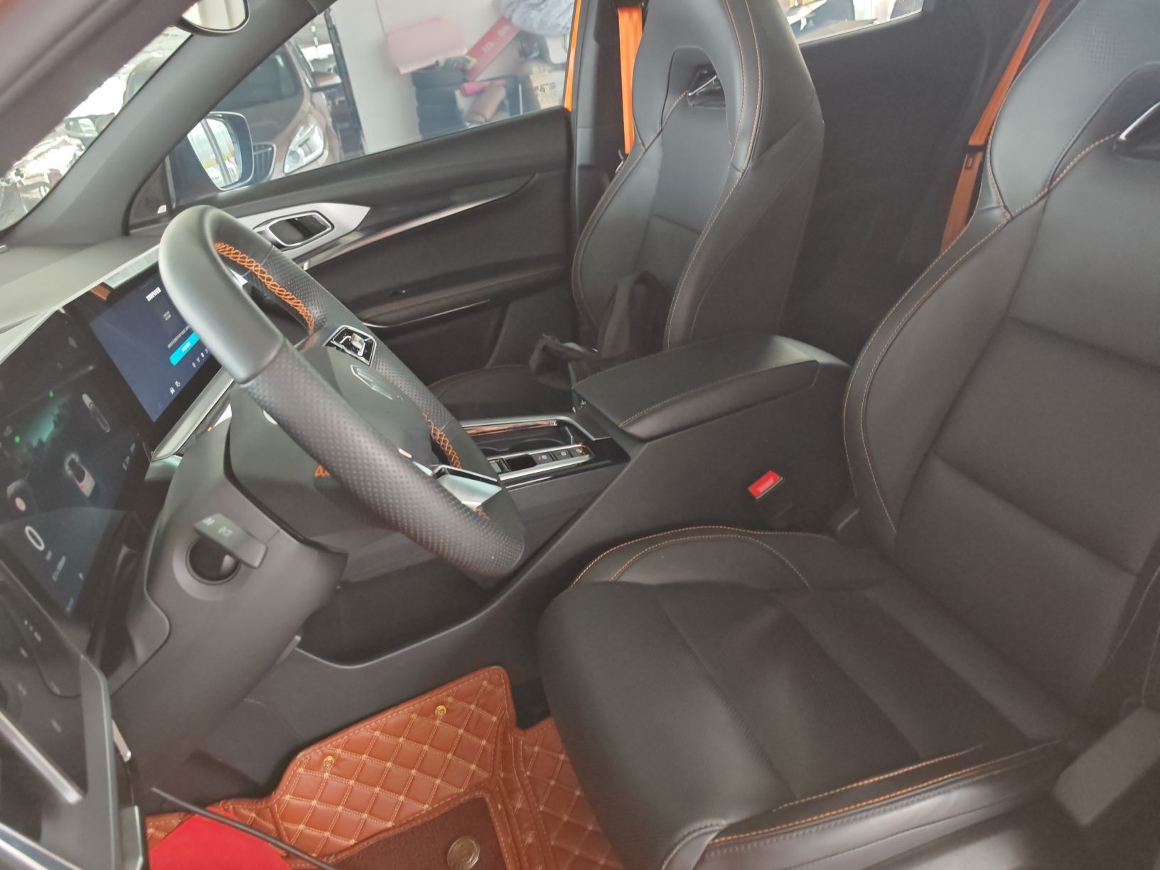 المقاعد الأمامية داخل السيارة