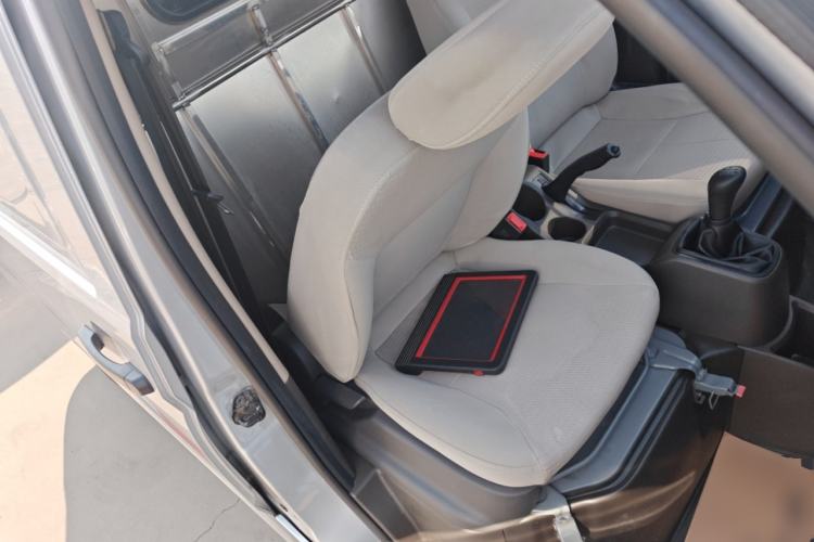 Used Wuling Rongguang S 2023 1.5L Basic Enclosed-Window Vehicle 2 Seats