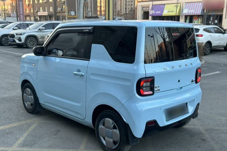 Used Geely Galaxy Panda 2023 Panda Mini 200km Endurance Bear
