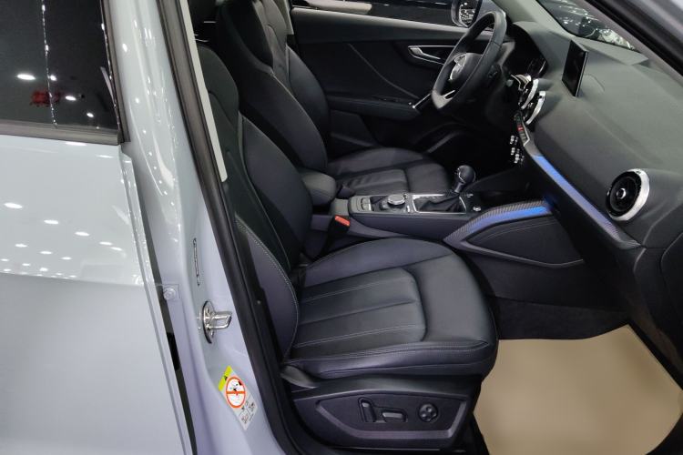 Used Audi Q2L 2023 35TFSI Fashion Dynamic Model Right Front Seat