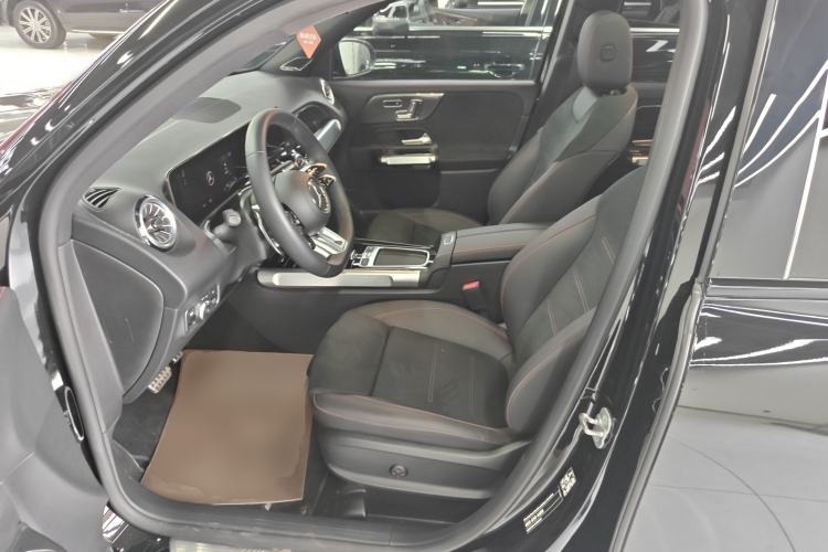 Used Mercedes-Benz GLB AMG 2024 AMG GLB 35 4MATIC
