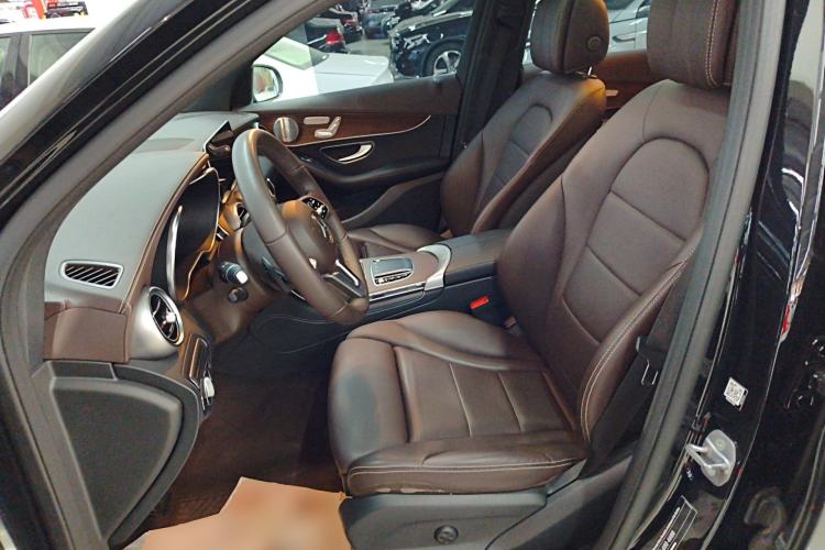 Used Mercedes-Benz GLC 2021 GLC 300 L 4MATIC Dynamic Model Left Front Seat