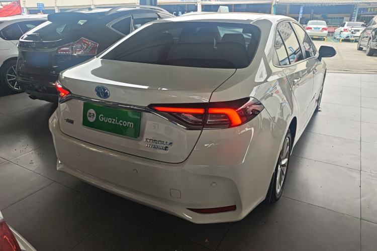 Used Toyota Corolla 2021 Dual-Motor 1.8L E-CVT Elite Edition
