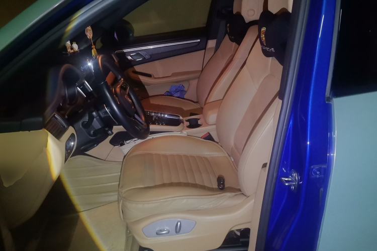 Used Porsche Macan 2016 Macan 2.0T Left Front Seat