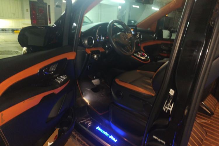 Used Mercedes-Benz V-Class 