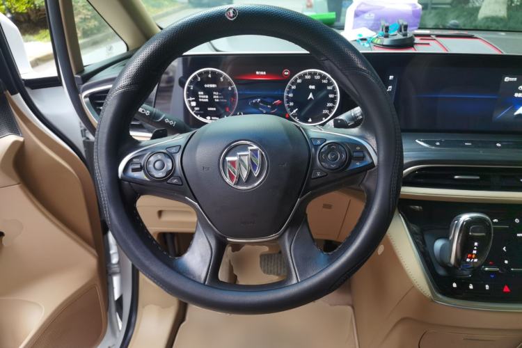 Used Buick GL8 2020 ES Land Cruiser 653T Luxury Model Steering Wheel