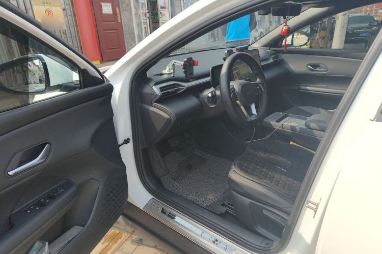 Used BYD e7 2025 Model 520 Smart Travel Edition
