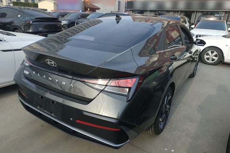 Used Hyundai Elantra 2023 1.5L CVT GLX Elite Edition Rear Right 45 Deg