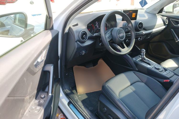 Used Audi Q2L 2021 35 TFSI Fashionable and Elegant Model
