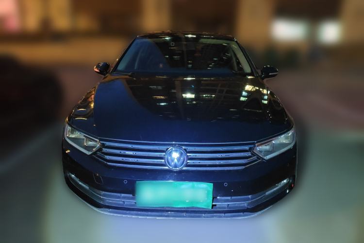 Used Volkswagen Magotan 2017 280TSI DSG Comfort Model Front