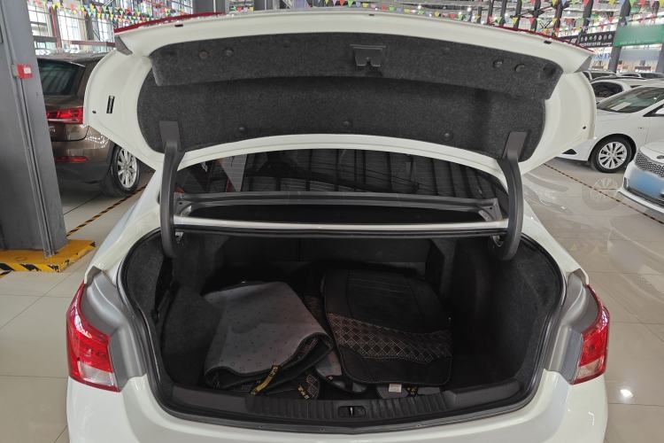 Used Buick Verano 2018 Sedan 15S Automatic Leading Model Trunk