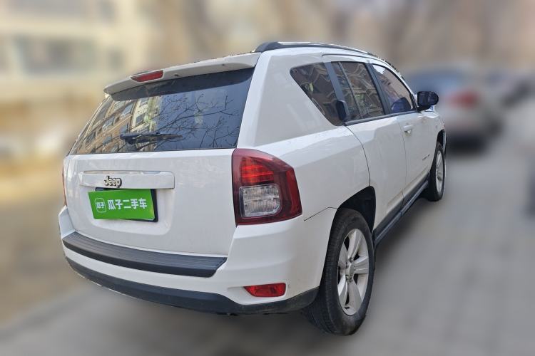 Used Jeep Compass 2014 2.4L four-wheel drive sport version Rear Right 45 Deg