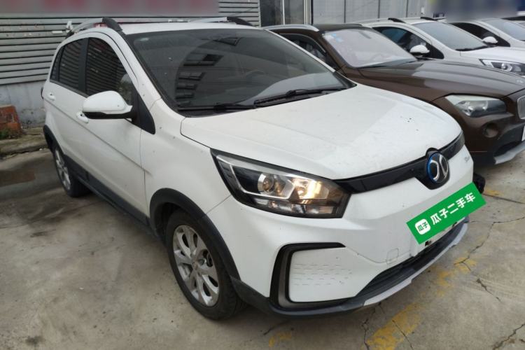 Used BAIC New Energy EC5 2019 New Style Edition Front Right 45 Deg