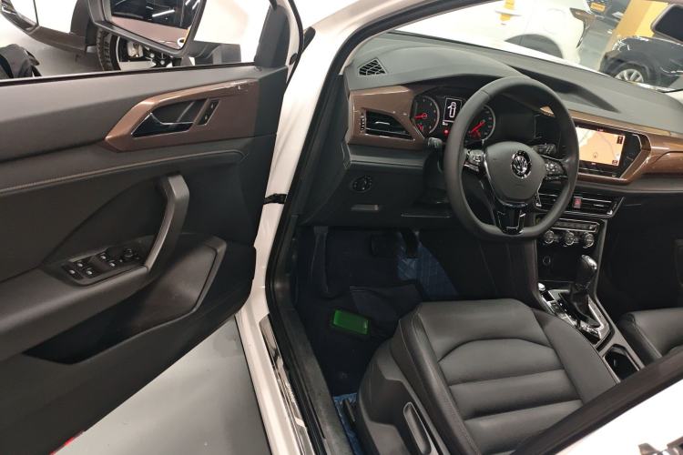 Used Volkswagen Tharu 2019 280TSI Two-Wheel Drive Luxury Version China VI Standard
