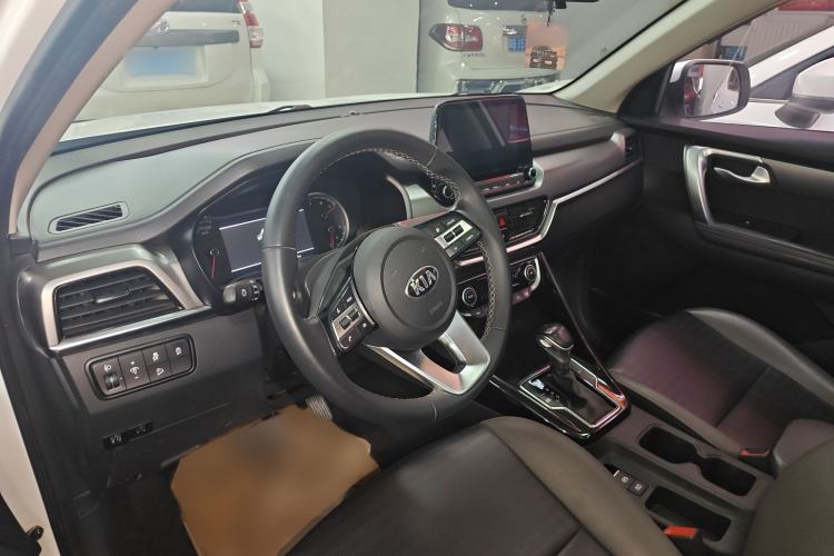 Used Kia Sportage R 2018 2.0L Automatic Smart Luxury Version China V Standard Interior 2