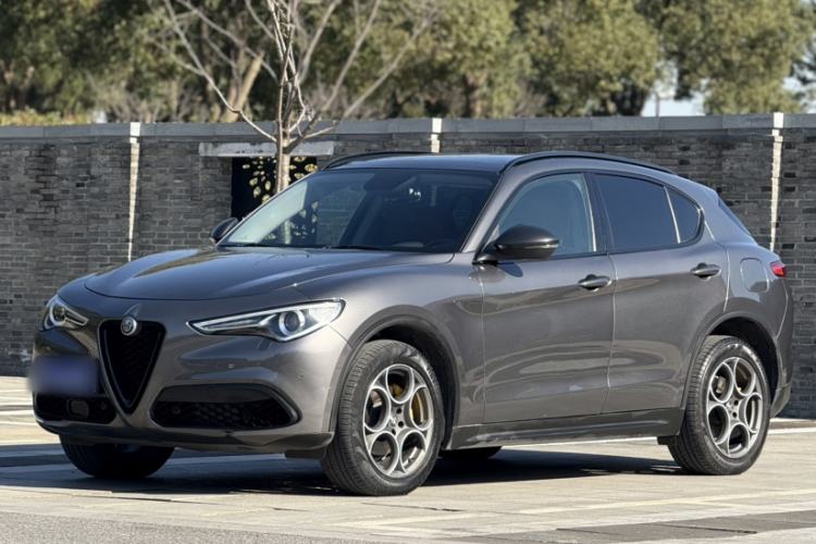 Used Alfa Romeo Stelvio 2019 2.0T 280HP Black Package Limited Edition