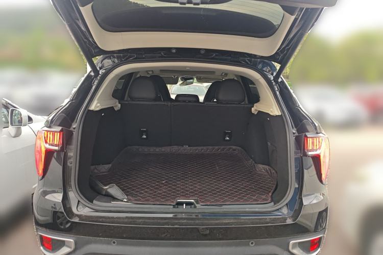 Used Lynk & Co 01 2019 2.0T Two-Wheel-Drive Pro Version China VI Standard Trunk